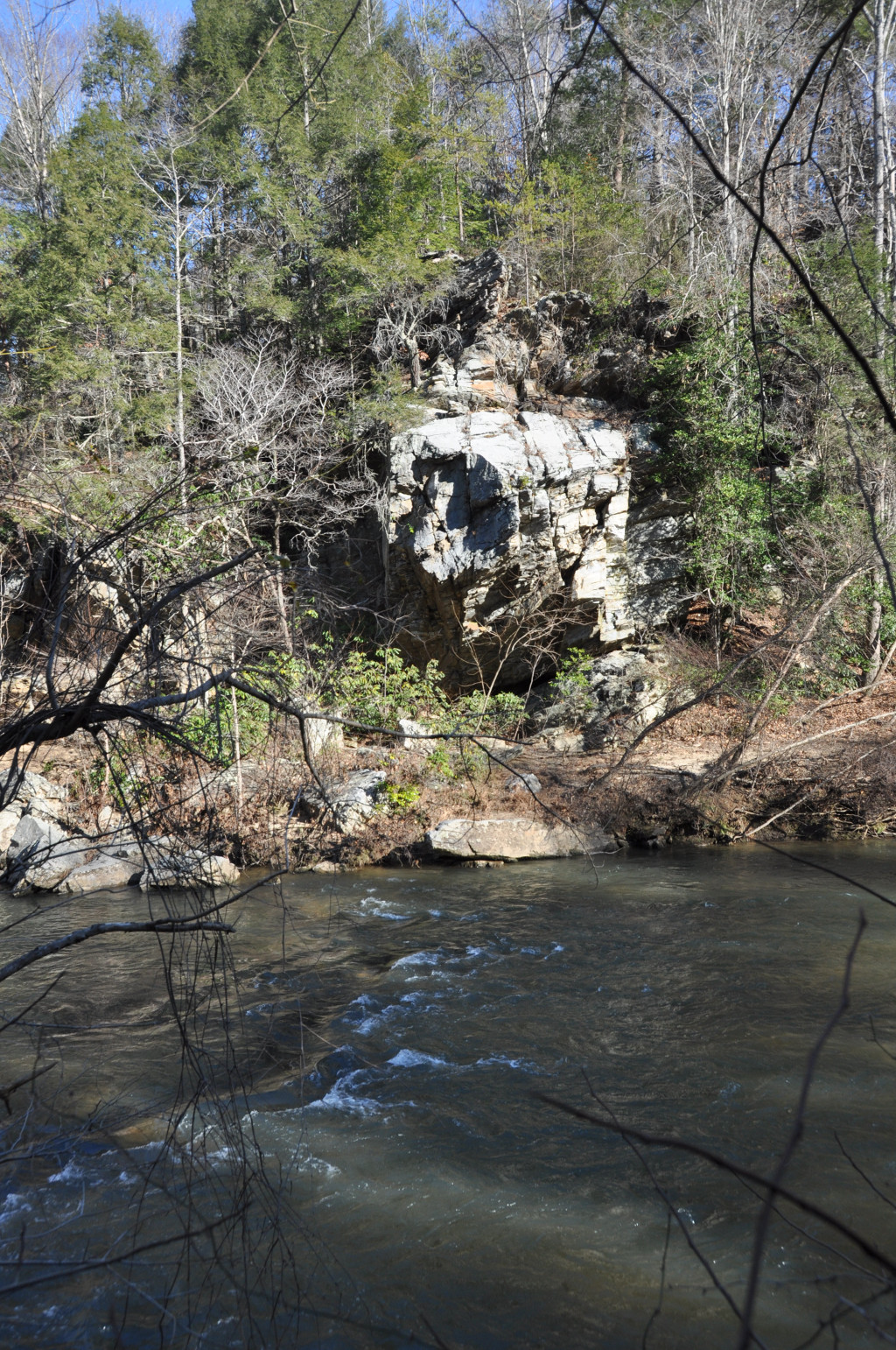 Beautiful wilderness photo by Hanging Rock