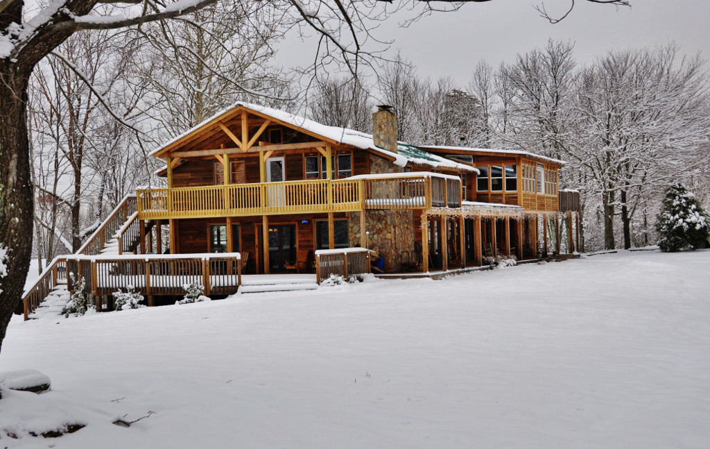 Singletree Inn and Lodge in the winter snow photo